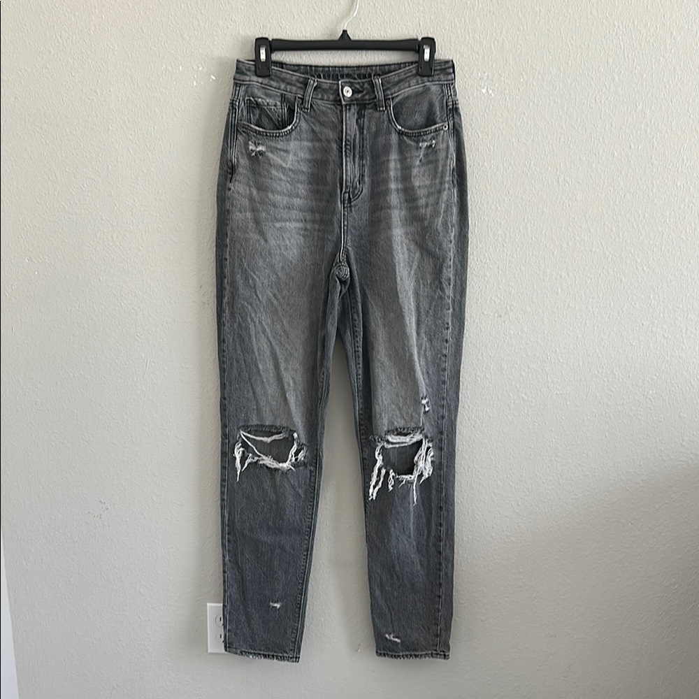 American eagle grey distressed denim size 6 x-long